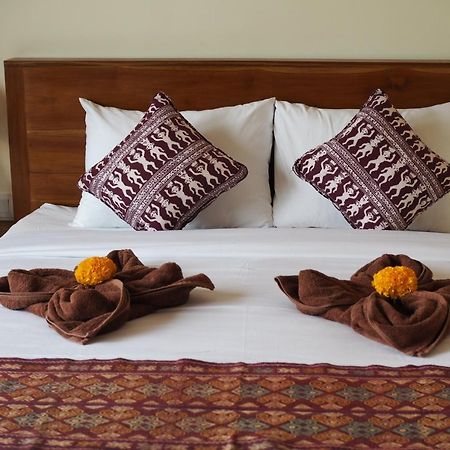 Kampung Sari Homestay Убуд Екстер'єр фото