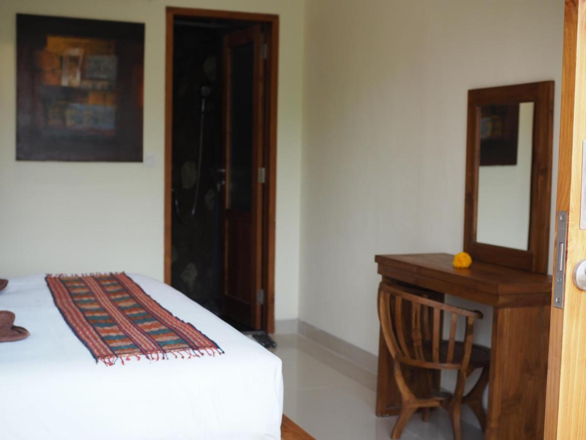 Kampung Sari Homestay Убуд Екстер'єр фото